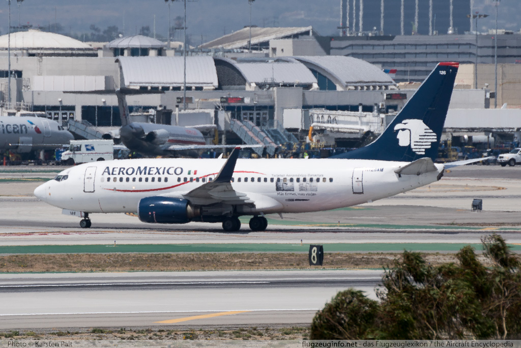 Boeing 737-7BK (wl) AeroMexico N126AM 30617 / 812 LAX International Airport (KLAX / LAX) 2015-06-01 � Karsten Palt, ID 11468 Boeing 737-7BK (wl) AeroMexico N126AM 30617 / 812 LAX International Airport (KLAX / LAX) 2015-06-01 � Karsten Palt, ID 11468