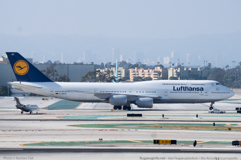 Boeing 747-830 Lufthansa D-ABYR 37842 / 1511 LAX International Airport (KLAX / LAX) 2015-06-01 � Karsten Palt, ID 11476 Boeing 747-830 Lufthansa D-ABYR 37842 / 1511 LAX International Airport (KLAX / LAX) 2015-06-01 � Karsten Palt, ID 11476