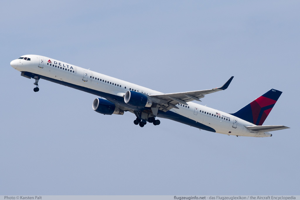 Boeing 757-351 (wl) Delta Air Lines N591NW 32991 / 1030 LAX International Airport (KLAX / LAX) 2015-06-01 � Karsten Palt, ID 11479 Boeing 757-351 (wl) Delta Air Lines N591NW 32991 / 1030 LAX International Airport (KLAX / LAX) 2015-06-01 � Karsten Palt, ID 11479