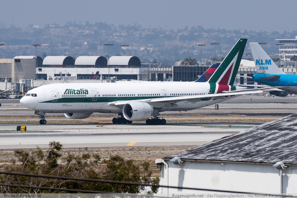 Boeing 777-243ER Alitalia EI-ISE 32856 / 421 LAX International Airport (KLAX / LAX) 2015-06-01 � Karsten Palt, ID 11482 Boeing 777-243ER Alitalia EI-ISE 32856 / 421 LAX International Airport (KLAX / LAX) 2015-06-01 � Karsten Palt, ID 11482