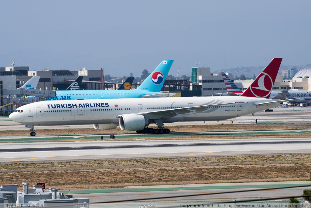 Boeing 777-3F2ER Turkish Airlines TC-JJM 40794 / 923 LAX International Airport (KLAX / LAX) 2015-06-01 � Karsten Palt, ID 11488 Boeing 777-3F2ER Turkish Airlines TC-JJM 40794 / 923 LAX International Airport (KLAX / LAX) 2015-06-01 � Karsten Palt, ID 11488