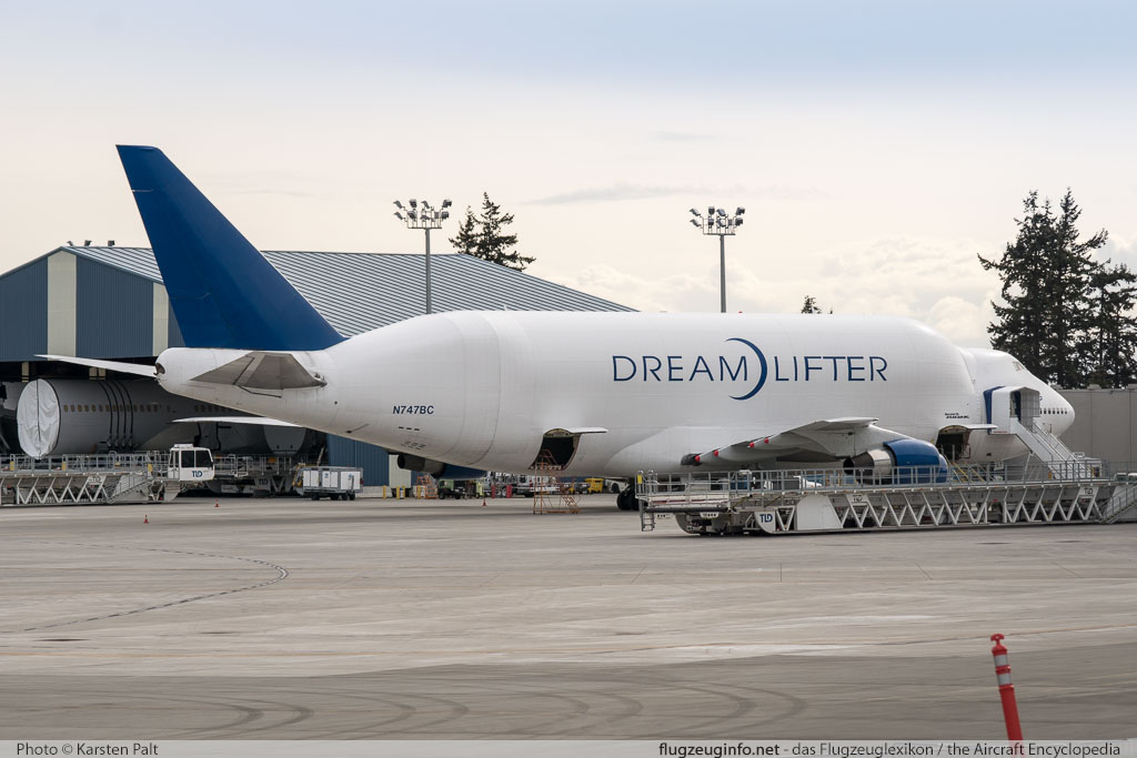 Boeing 747-4J6(LCF) Atlas Air N747BC 25879 / 904 Everett, WA 2016-04-13 � Karsten Palt, ID 12497 Boeing 747-4J6(LCF) Atlas Air N747BC 25879 / 904 Everett, WA 2016-04-13 � Karsten Palt, ID 12497