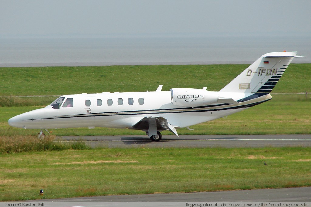 Cessna 525A CitationJet CJ2+ D-IFDN 525A-0343 Wilhelmshaven-Mariensiel (EDWI / WVN) 2007-06-07 � Karsten Palt, ID 262 Cessna 525A CitationJet CJ2+ D-IFDN 525A-0343 Wilhelmshaven-Mariensiel (EDWI / WVN) 2007-06-07 � Karsten Palt, ID 262