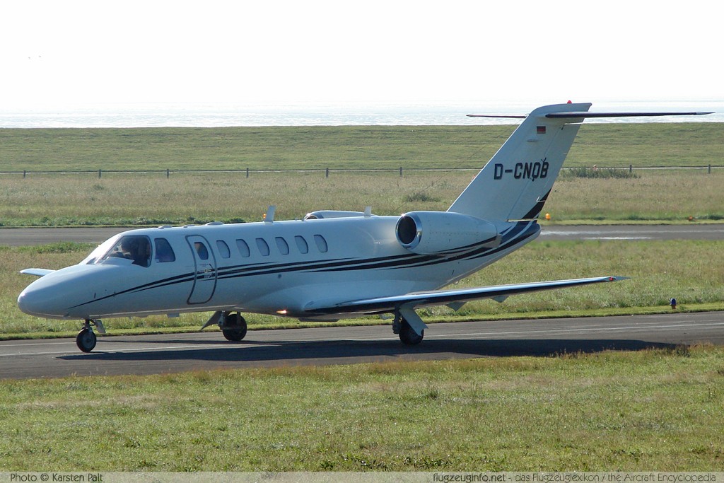 Cessna 525B CitationJet CJ3 D-CNOB 525B-0119 Wilhelmshaven-Mariensiel (EDWI / WVN) 2007-07-19 � Karsten Palt, ID 420 Cessna 525B CitationJet CJ3 D-CNOB 525B-0119 Wilhelmshaven-Mariensiel (EDWI / WVN) 2007-07-19 � Karsten Palt, ID 420