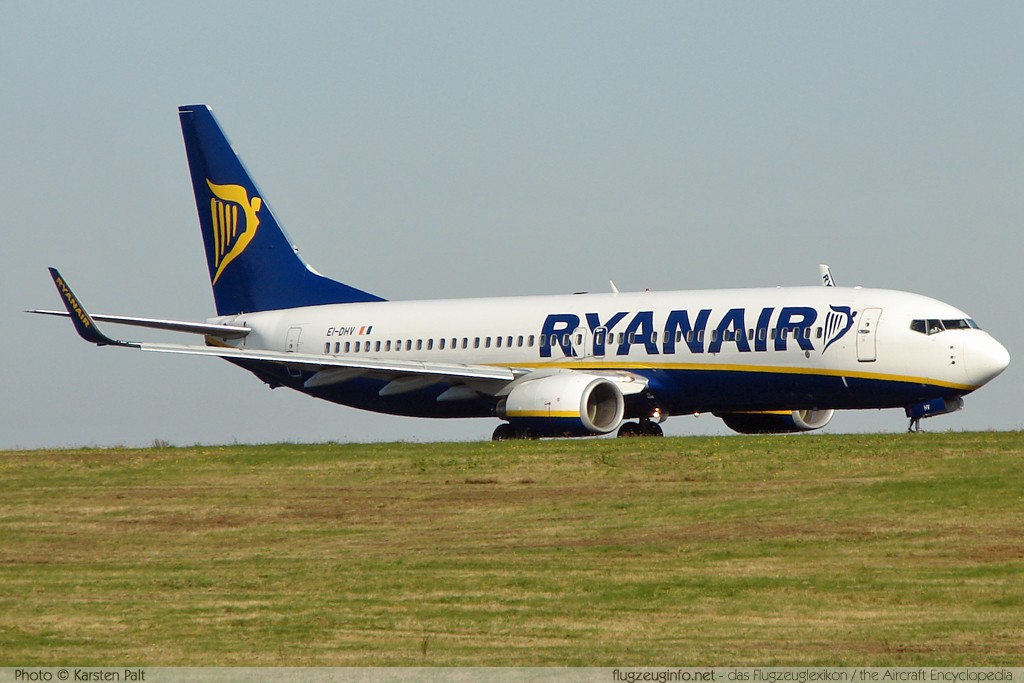 Boeing 737-8AS (wl) Ryanair EI-DHV 33582 / 1811 Frankfurt-Hahn (EDFH / HHN) 2008-09-27 � Karsten Palt, ID 1475 Boeing 737-8AS (wl) Ryanair EI-DHV 33582 / 1811 Frankfurt-Hahn (EDFH / HHN) 2008-09-27 � Karsten Palt, ID 1475
