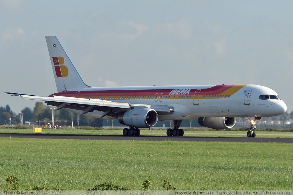 Boeing 757-256 Iberia EC-HDS 26252 / 900 Amsterdam-Schiphol (EHAM / AMS) 2006-09-30 � Karsten Palt, ID 133 Boeing 757-256 Iberia EC-HDS 26252 / 900 Amsterdam-Schiphol (EHAM / AMS) 2006-09-30 � Karsten Palt, ID 133