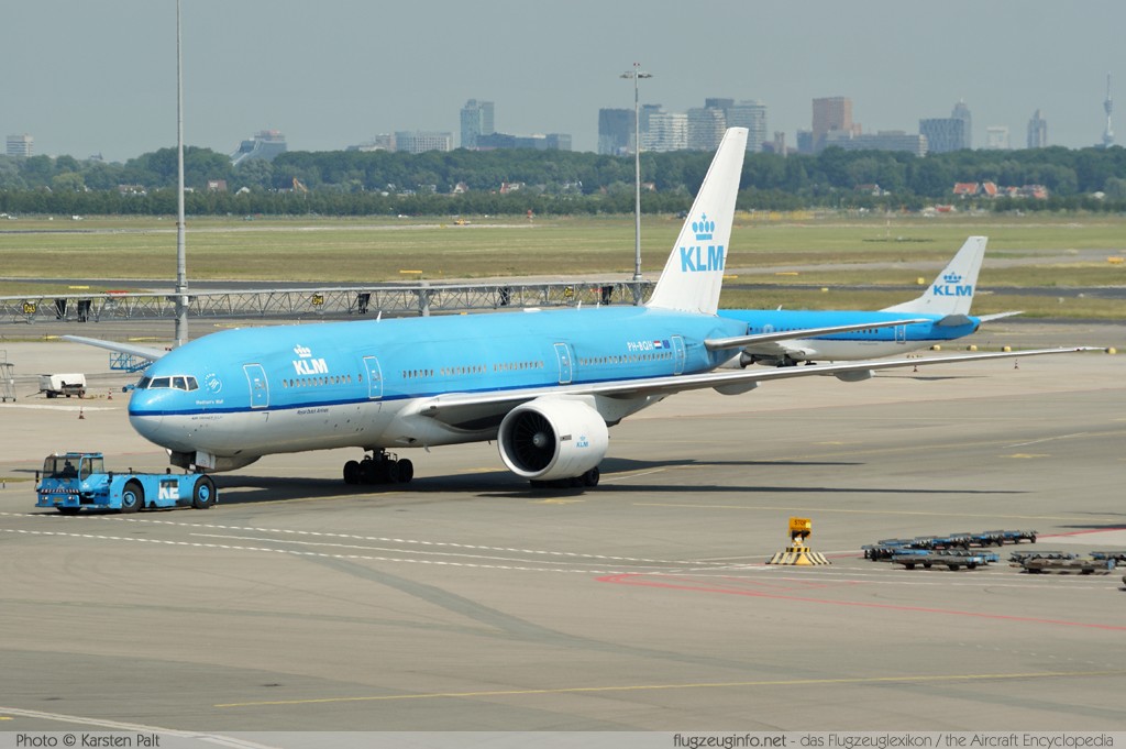 Boeing 777-206ER KLM - Royal Dutch Airlines PH-BQH 32705 / 493 Amsterdam-Schiphol (EHAM / AMS) 2010-06-28 � Karsten Palt, ID 3735 Boeing 777-206ER KLM - Royal Dutch Airlines PH-BQH 32705 / 493 Amsterdam-Schiphol (EHAM / AMS) 2010-06-28 � Karsten Palt, ID 3735