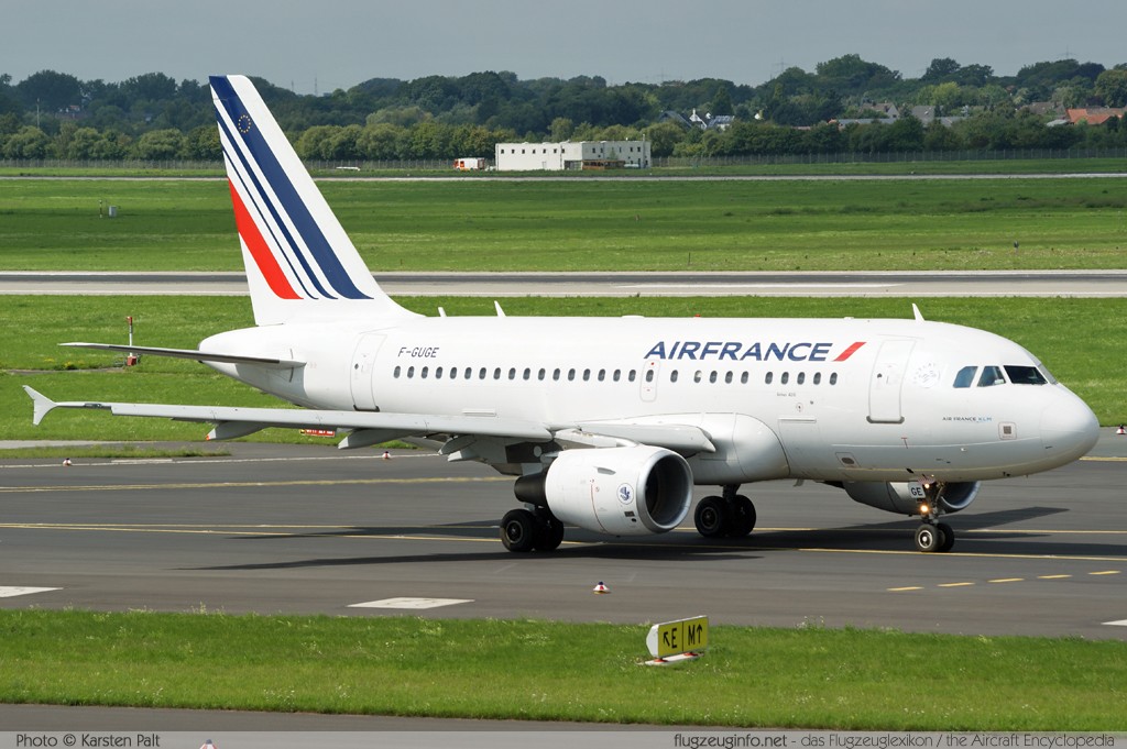 Airbus A318-111 Air France F-GUGE 2100 Düsseldorf International (EDDL / DUS) 2010-08-21 � Karsten Palt, ID 4045 Airbus A318-111 Air France F-GUGE 2100 Düsseldorf International (EDDL / DUS) 2010-08-21 � Karsten Palt, ID 4045