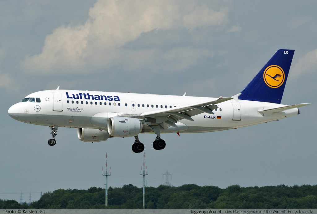 Airbus A319-114 Lufthansa D-AILK 679 Düsseldorf International (EDDL / DUS) 2010-08-21 � Karsten Palt, ID 4051 Airbus A319-114 Lufthansa D-AILK 679 Düsseldorf International (EDDL / DUS) 2010-08-21 � Karsten Palt, ID 4051