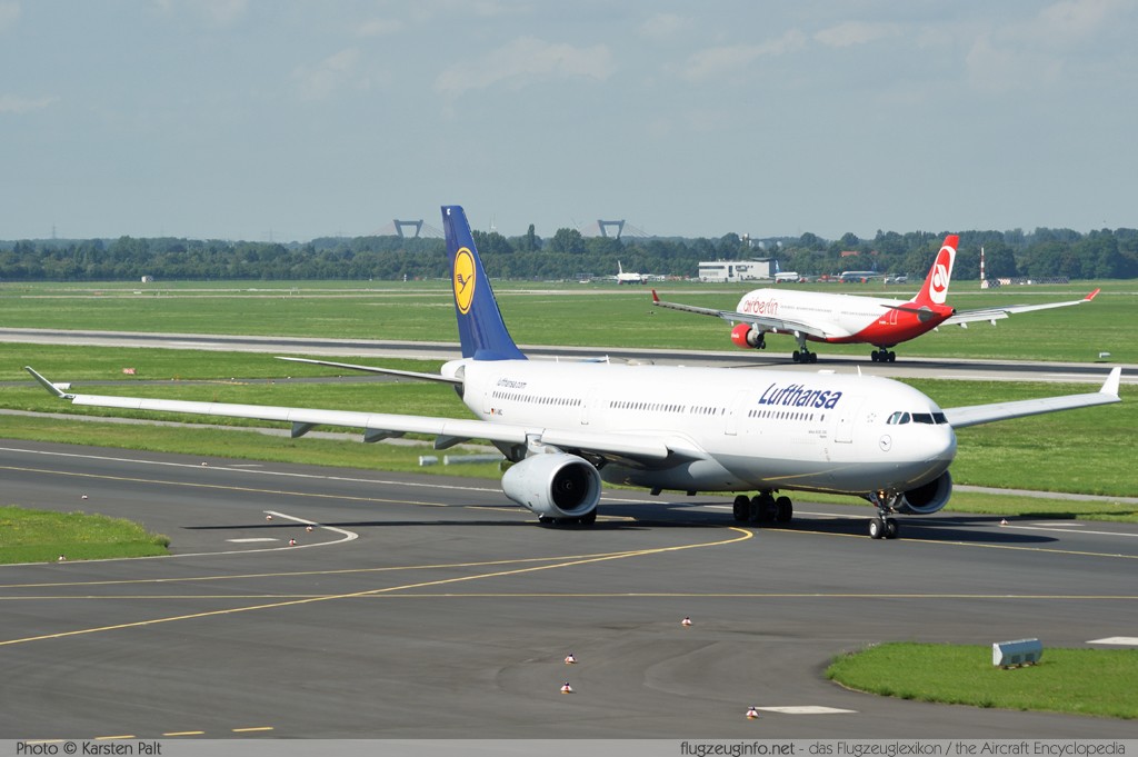 Airbus A330-343X Lufthansa D-AIKC 579 Düsseldorf International (EDDL / DUS) 2010-08-21 � Karsten Palt, ID 4075 Airbus A330-343X Lufthansa D-AIKC 579 Düsseldorf International (EDDL / DUS) 2010-08-21 � Karsten Palt, ID 4075