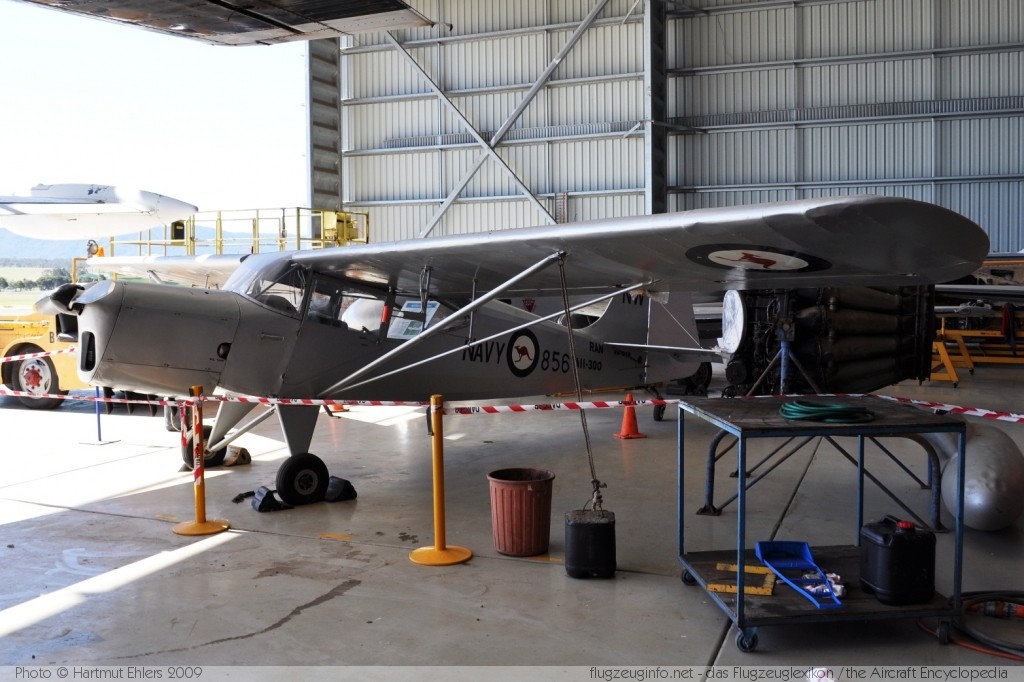 Auster J-5G Royal Australian Navy A11-300  Historical Aircraft Restoration Society Inc. (HARS) Wollongong/Illawarra Regional Airport (YWOL / WOL) 2009-12-11 � Hartmut Ehlers, ID 3038