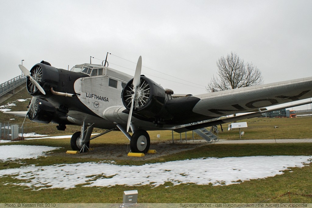 CASA 352L (Junkers Ju 52/3m) Spanish Air Force T.2B-144 54 Besucherpark / Visitors Park MUC Munich / München (EDDM / MUC) 2010-02-05 � Karsten Palt, ID 3065 CASA 352L (Junkers Ju 52/3m) Spanish Air Force T.2B-144 54 Besucherpark / Visitors Park MUC Munich / München (EDDM / MUC) 2010-02-05 � Karsten Palt, ID 3065