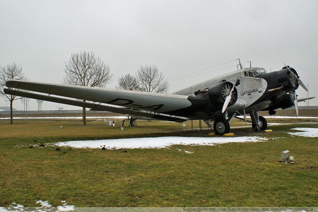 CASA 352L (Junkers Ju 52/3m) Spanish Air Force T.2B-144 54 Besucherpark / Visitors Park MUC Munich / München (EDDM / MUC) 2010-02-05 ï¿½ Karsten Palt, ID 3067