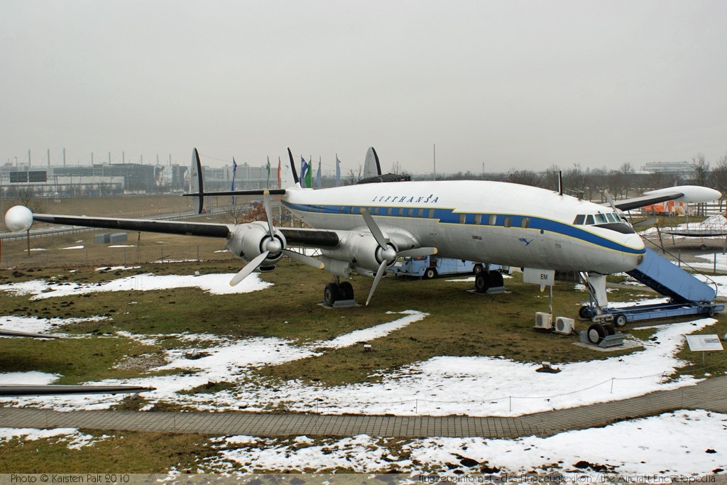 Lockheed L-1049G Super Constellation Air Fret F-BHML 1049G-4671 Besucherpark / Visitors Park MUC Munich / München (EDDM / MUC) 2010-02-05 � Karsten Palt, ID 3072 Lockheed L-1049G Super Constellation Air Fret F-BHML 1049G-4671 Besucherpark / Visitors Park MUC Munich / München (EDDM / MUC) 2010-02-05 � Karsten Palt, ID 3072
