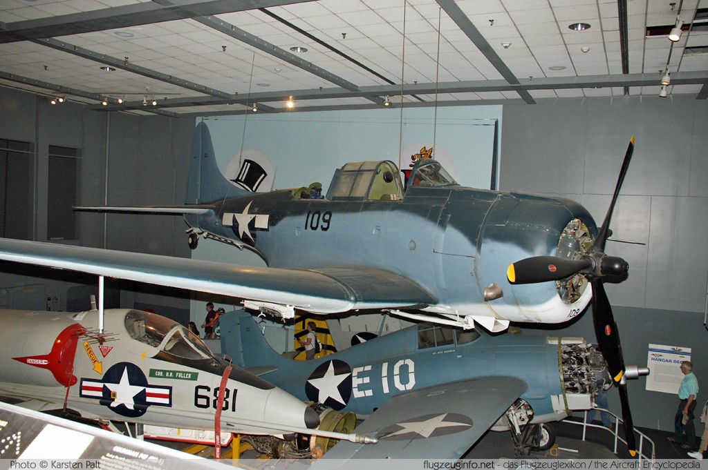 Douglas SBD-6 Dauntless United States Navy 54605 6119 National Air and Space Museum Washington, DC 2014-05-28 � Karsten Palt, ID 10144 Douglas SBD-6 Dauntless United States Navy 54605 6119 National Air and Space Museum Washington, DC 2014-05-28 � Karsten Palt, ID 10144