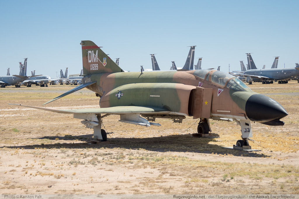 McDonnell F-4C Phantom II United States Air Force (USAF) 64-0699 945 AMARG - Boneyard Tucson, AZ 2015-06-01 � Karsten Palt, ID 11402 McDonnell F-4C Phantom II United States Air Force (USAF) 64-0699 945 AMARG - Boneyard Tucson, AZ 2015-06-01 � Karsten Palt, ID 11402