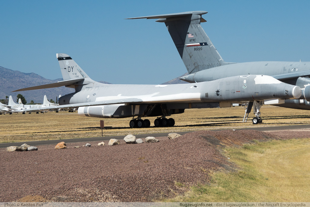 Rockwell B-1B Lancer United States Air Force (USAF) 85-0062 22 AMARG - Boneyard Tucson, AZ 2015-06-01 � Karsten Palt, ID 11414 Rockwell B-1B Lancer United States Air Force (USAF) 85-0062 22 AMARG - Boneyard Tucson, AZ 2015-06-01 � Karsten Palt, ID 11414