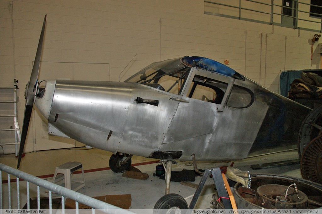 Stinson 108 Voyager    Aviation Museum of Kentucky Lexington 2013-10-13 � Karsten Palt, ID 7699