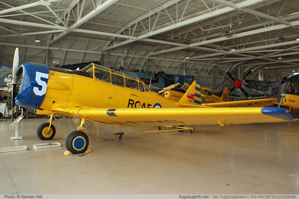 North American / CCF T-6 / Harvard Mk. IV C-FVMG CCF4-203 Canadian Warplane Heritage Museum Hamilton, Mount Hope 2013-07-19 � Karsten Palt, ID 7554 North American / CCF T-6 / Harvard Mk. IV C-FVMG CCF4-203 Canadian Warplane Heritage Museum Hamilton, Mount Hope 2013-07-19 � Karsten Palt, ID 7554