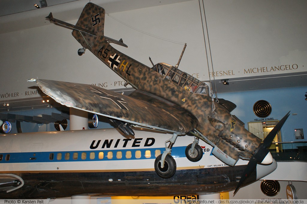 Junkers Ju 87B Stuka Luftwaffe (Wehrmacht) A5+HL 5954 Museum of Science and Industry Chicago, IL 2012-11-09 � Karsten Palt, ID 6385 Junkers Ju 87B Stuka Luftwaffe (Wehrmacht) A5+HL 5954 Museum of Science and Industry Chicago, IL 2012-11-09 � Karsten Palt, ID 6385
