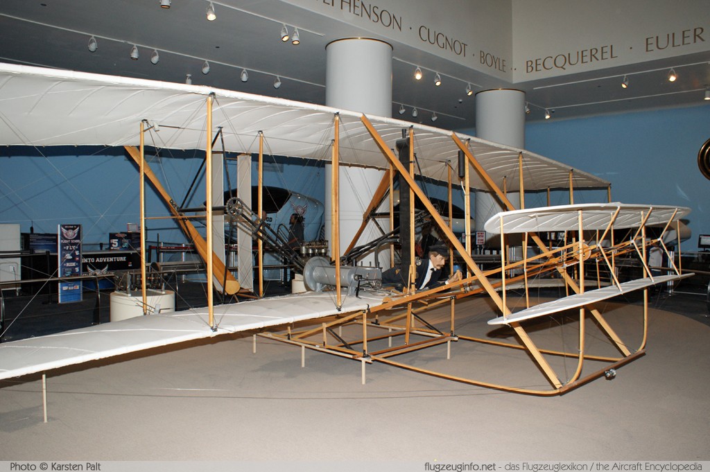 Wright Flyer I N203WF WOW1903-02 Museum of Science and Industry Chicago, IL 2012-11-09 � Karsten Palt, ID 6388 Wright Flyer I N203WF WOW1903-02 Museum of Science and Industry Chicago, IL 2012-11-09 � Karsten Palt, ID 6388