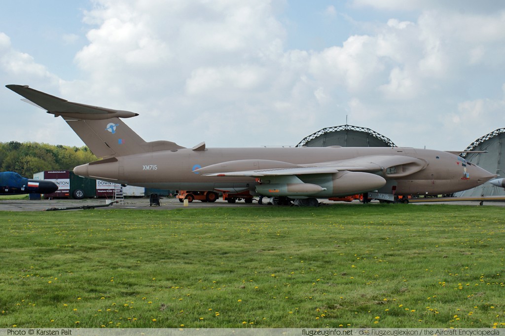 Handley Page H.P.80 Victor K2 Royal Air Force XM715 Cold War Jets Collection Bruntingthorpe, Leicestershire 2013-05-19 � Karsten Palt, ID 6631 Handley Page H.P.80 Victor K2 Royal Air Force XM715 Cold War Jets Collection Bruntingthorpe, Leicestershire 2013-05-19 � Karsten Palt, ID 6631