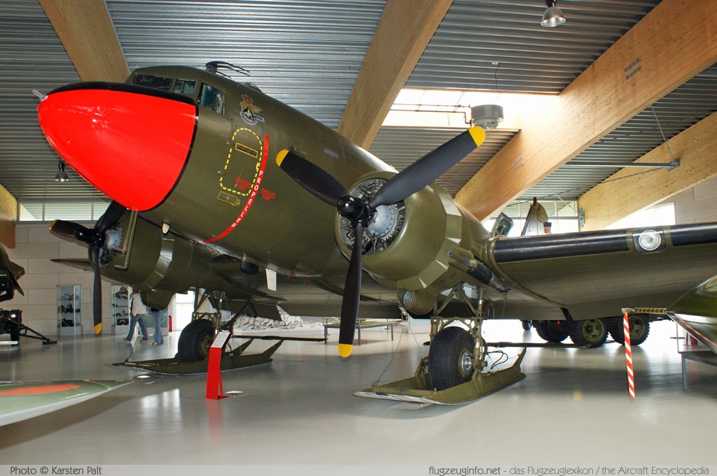 Douglas DC-3A (C-47A) Royal Danish Air Force K-687 19200 Danmarks Flymuseum Stauning 2011-06-30 � Karsten Palt, ID 4321 Douglas DC-3A (C-47A) Royal Danish Air Force K-687 19200 Danmarks Flymuseum Stauning 2011-06-30 � Karsten Palt, ID 4321