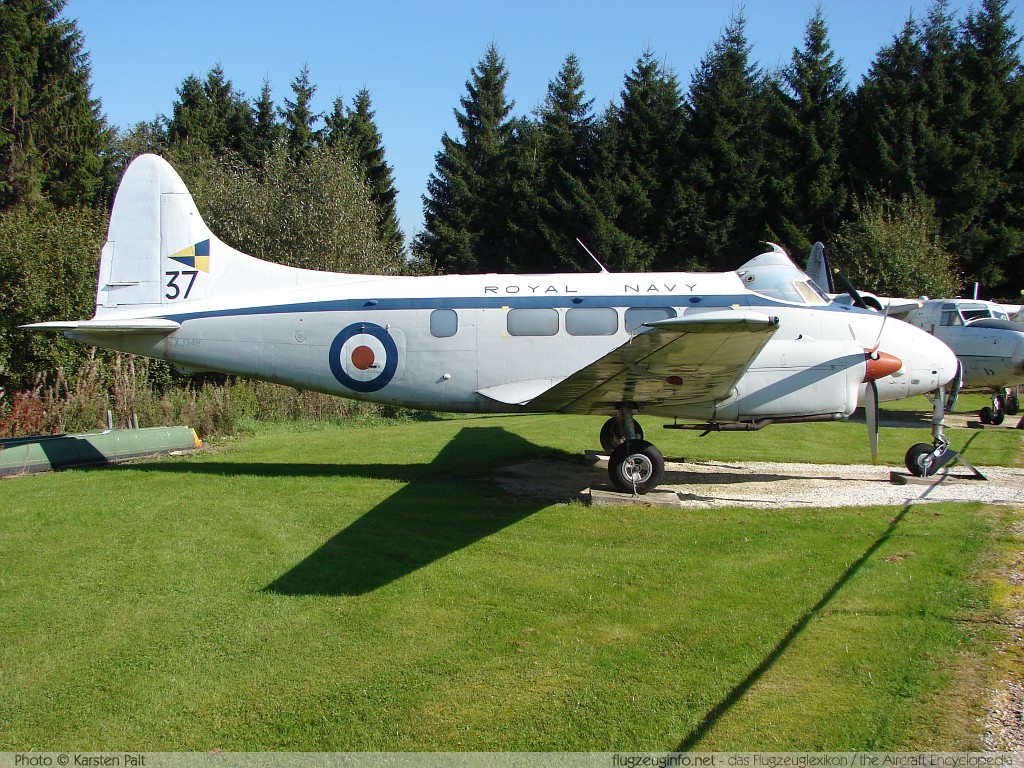 De Havilland DH 104 Sea Devon C20 Royal Navy XJ348 4406 Flugausstellung L.+P. Junior Hermeskeil 2008-09-27 � Karsten Palt, ID 1503 De Havilland DH 104 Sea Devon C20 Royal Navy XJ348 4406 Flugausstellung L.+P. Junior Hermeskeil 2008-09-27 � Karsten Palt, ID 1503