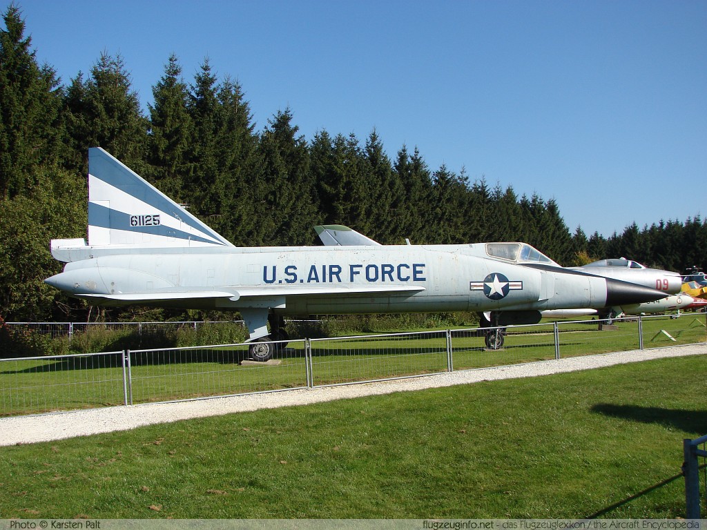 Convair F-102A Delta Dagger (8-10) United States Air Force (USAF) 56-1125 Flugausstellung L.+P. Junior Hermeskeil 2008-09-27 � Karsten Palt, ID 1431 Convair F-102A Delta Dagger (8-10) United States Air Force (USAF) 56-1125 Flugausstellung L.+P. Junior Hermeskeil 2008-09-27 � Karsten Palt, ID 1431