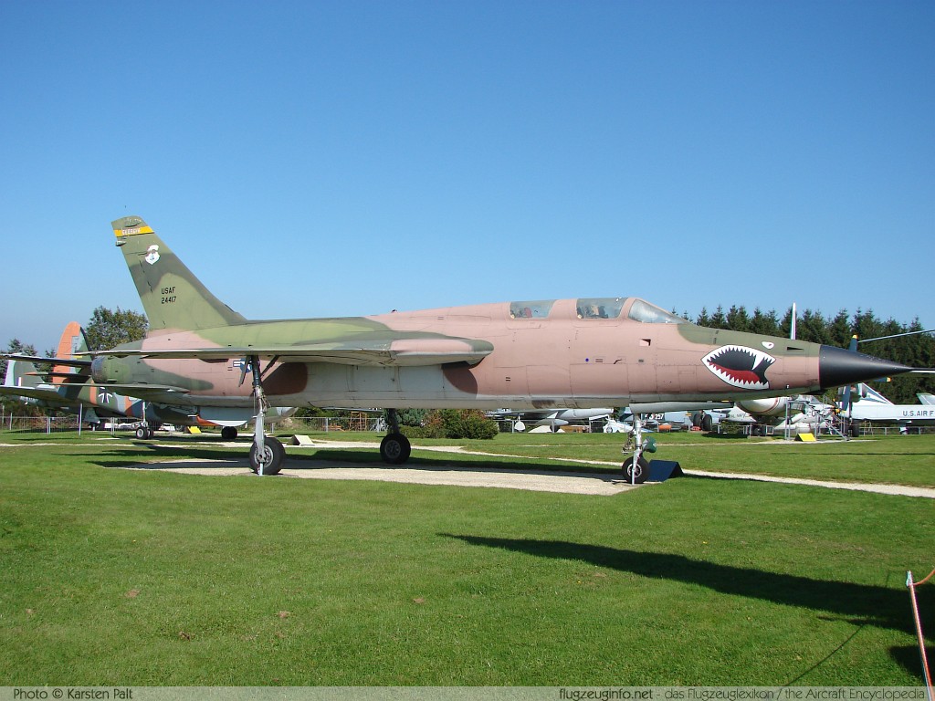 Republic F-105F-1-RE Thunderchief United States Air Force (USAF) 62-4417 F006 Flugausstellung L.+P. Junior Hermeskeil 2008-09-27 � Karsten Palt, ID 1436 Republic F-105F-1-RE Thunderchief United States Air Force (USAF) 62-4417 F006 Flugausstellung L.+P. Junior Hermeskeil 2008-09-27 � Karsten Palt, ID 1436