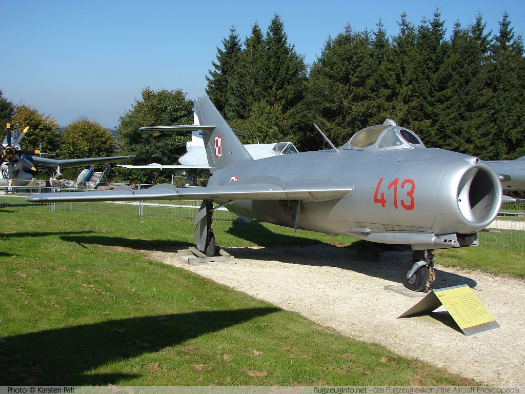 WSK PZL Mielec Lim-6M (Mikoyan Gurevich MiG-17) Polish Air Force 413 1D-0413 Flugausstellung L.+P. Junior Hermeskeil 2008-09-27 � Karsten Palt, ID 1426 WSK PZL Mielec Lim-6M (Mikoyan Gurevich MiG-17) Polish Air Force 413 1D-0413 Flugausstellung L.+P. Junior Hermeskeil 2008-09-27 � Karsten Palt, ID 1426