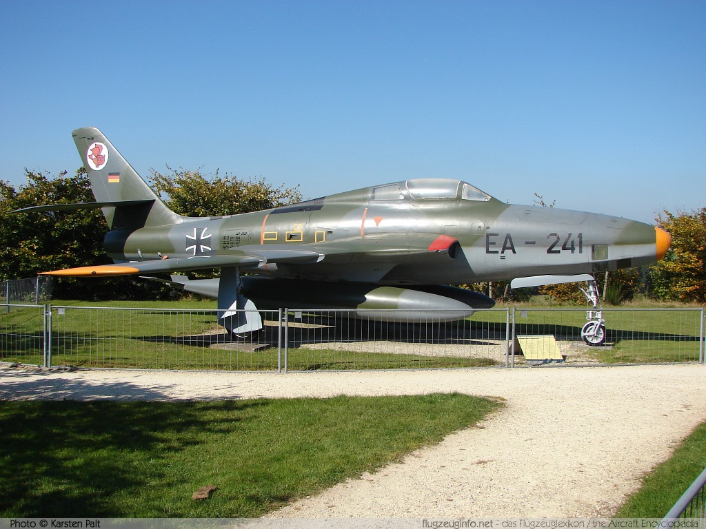Republic RF-84F-25-RE Thunderflash German Air Force / Luftwaffe EB+341 52-7377 Flugausstellung L.+P. Junior Hermeskeil 2008-09-27 � Karsten Palt, ID 1473 Republic RF-84F-25-RE Thunderflash German Air Force / Luftwaffe EB+341 52-7377 Flugausstellung L.+P. Junior Hermeskeil 2008-09-27 � Karsten Palt, ID 1473
