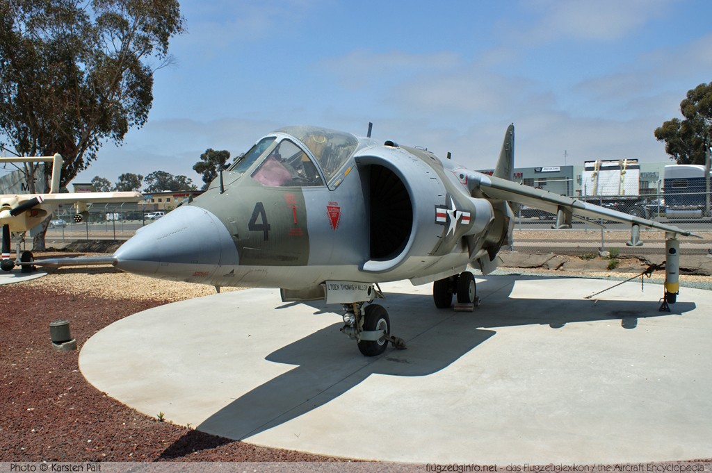 BAe / McDonnell Douglas AV-8C Harrier United States Marine Corps (USMC) 158387 712065 Flying Leatherneck Aviation Museum San Diego, CA 2012-06-13 � Karsten Palt, ID 5882