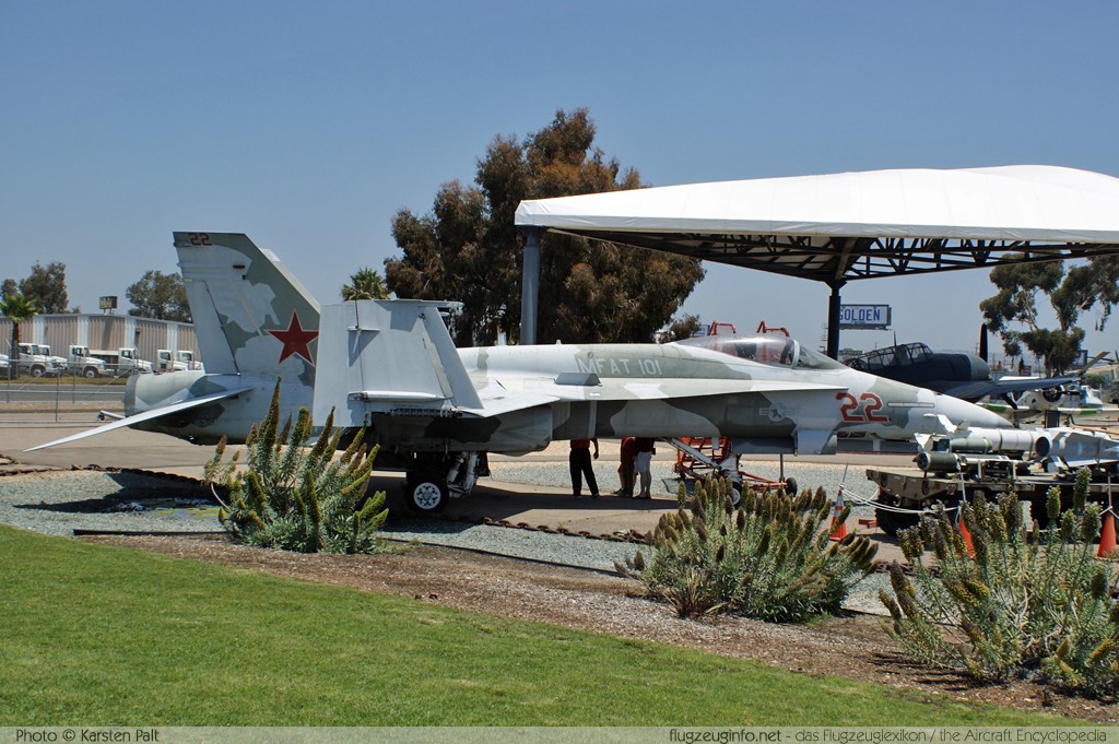McDonnell Douglas / Boeing F/A-18A Hornet United States Marine Corps (USMC) 163152 0576/A483 Flying Leatherneck Aviation Museum San Diego, CA 2012-06-13 � Karsten Palt, ID 5904 McDonnell Douglas / Boeing F/A-18A Hornet United States Marine Corps (USMC) 163152 0576/A483 Flying Leatherneck Aviation Museum San Diego, CA 2012-06-13 � Karsten Palt, ID 5904