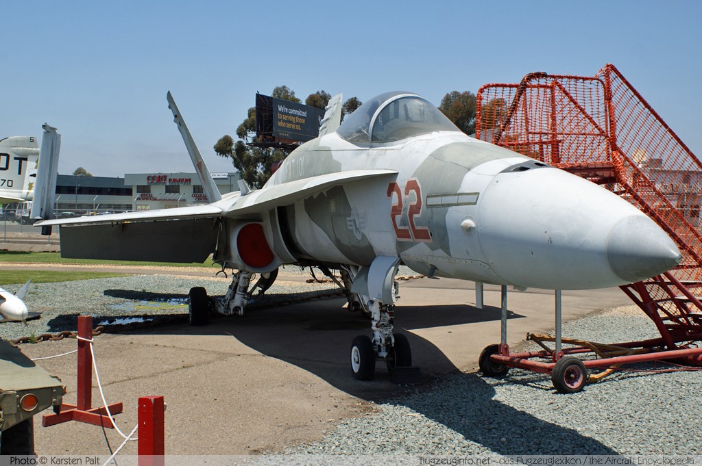 McDonnell Douglas / Boeing F/A-18A Hornet United States Marine Corps (USMC) 163152 0576/A483 Flying Leatherneck Aviation Museum San Diego, CA 2012-06-13 � Karsten Palt, ID 5905 McDonnell Douglas / Boeing F/A-18A Hornet United States Marine Corps (USMC) 163152 0576/A483 Flying Leatherneck Aviation Museum San Diego, CA 2012-06-13 � Karsten Palt, ID 5905