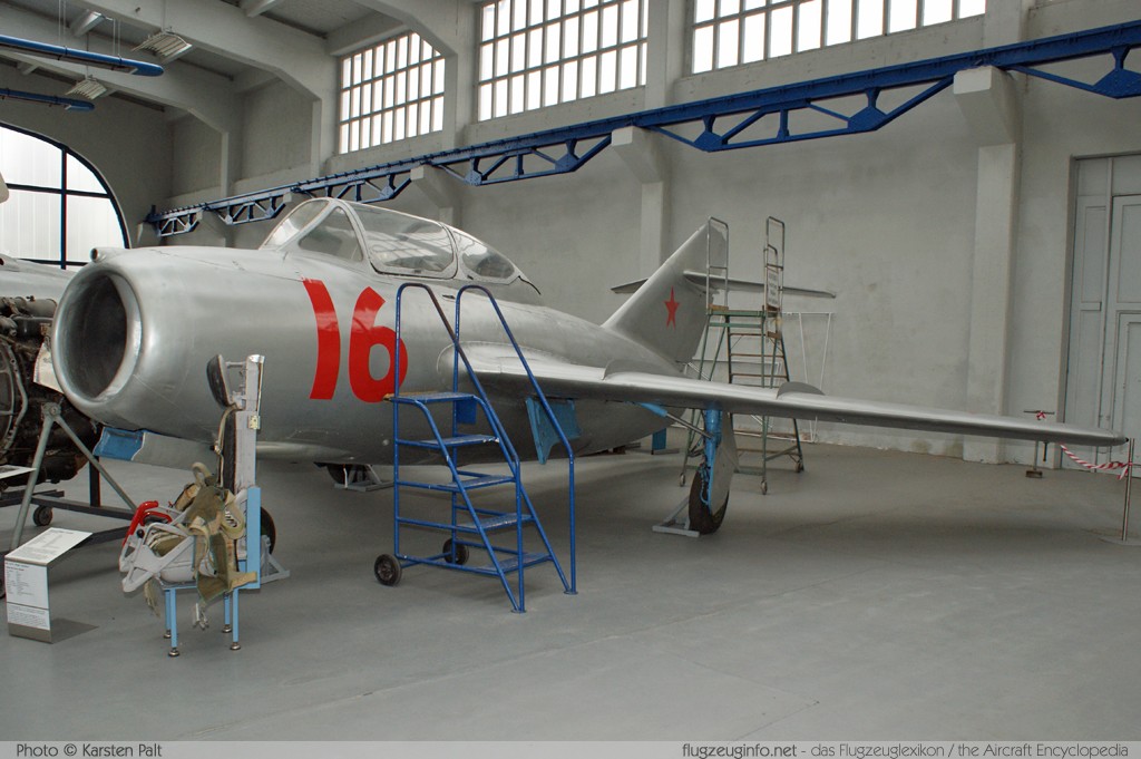 Mikoyan Gurevich MiG-15UTI Soviet Air Force 16 461810 Technikmuseum Hugo Junkers Dessau-Rosslau 2012-04-15 � Karsten Palt, ID 5557