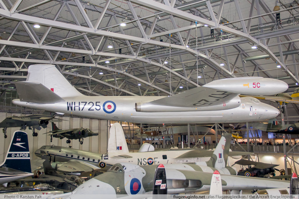 BAC / English Electric Canberra B.2 Royal Air Force WH725 EEP71206 Imperial War Museum Duxford Aerodrome (EGSU / QFO) 2016-07-10 � Karsten Palt, ID 13089