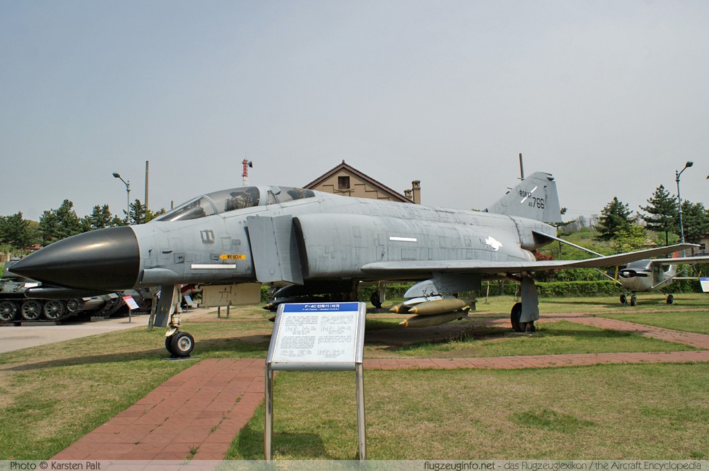 McDonnell F-4C Phantom II Republic of Korea Air Force (ROKAF) 64-0766 1063 The War Memorial of Korea Seoul 2012-04-29 � Karsten Palt, ID 5575 McDonnell F-4C Phantom II Republic of Korea Air Force (ROKAF) 64-0766 1063 The War Memorial of Korea Seoul 2012-04-29 � Karsten Palt, ID 5575