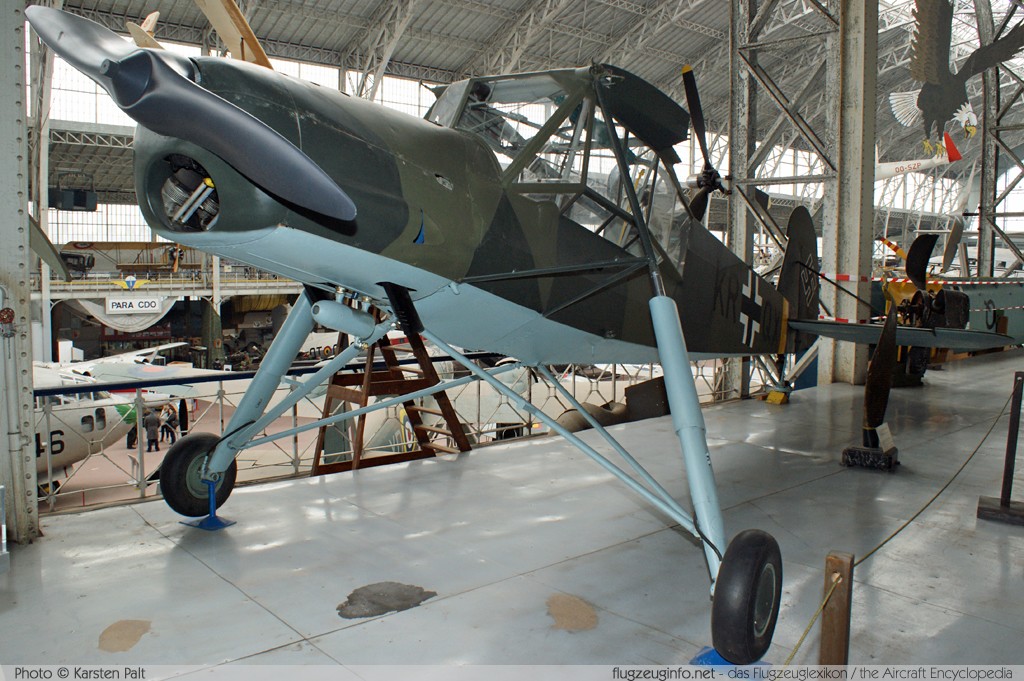 Fieseler Fi 156C-3 Storch Luftwaffe (Wehrmacht) KR+QX 5503 Koninklijk Legermuseum Brussel 2013-04-01 � Karsten Palt, ID 6532 Fieseler Fi 156C-3 Storch Luftwaffe (Wehrmacht) KR+QX 5503 Koninklijk Legermuseum Brussel 2013-04-01 � Karsten Palt, ID 6532