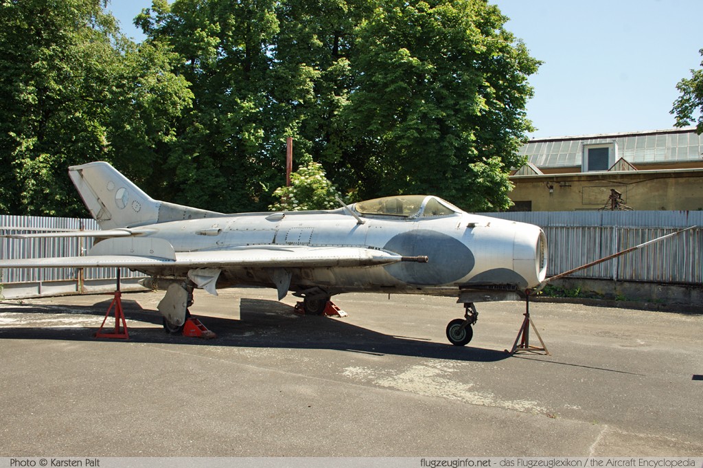 Aero S-105 (MiG-19S) Czechoslovak Air Force 0414 150414 Letecke Muzeum Kbely Prague 2014-06-08 � Karsten Palt, ID 10467 Aero S-105 (MiG-19S) Czechoslovak Air Force 0414 150414 Letecke Muzeum Kbely Prague 2014-06-08 � Karsten Palt, ID 10467
