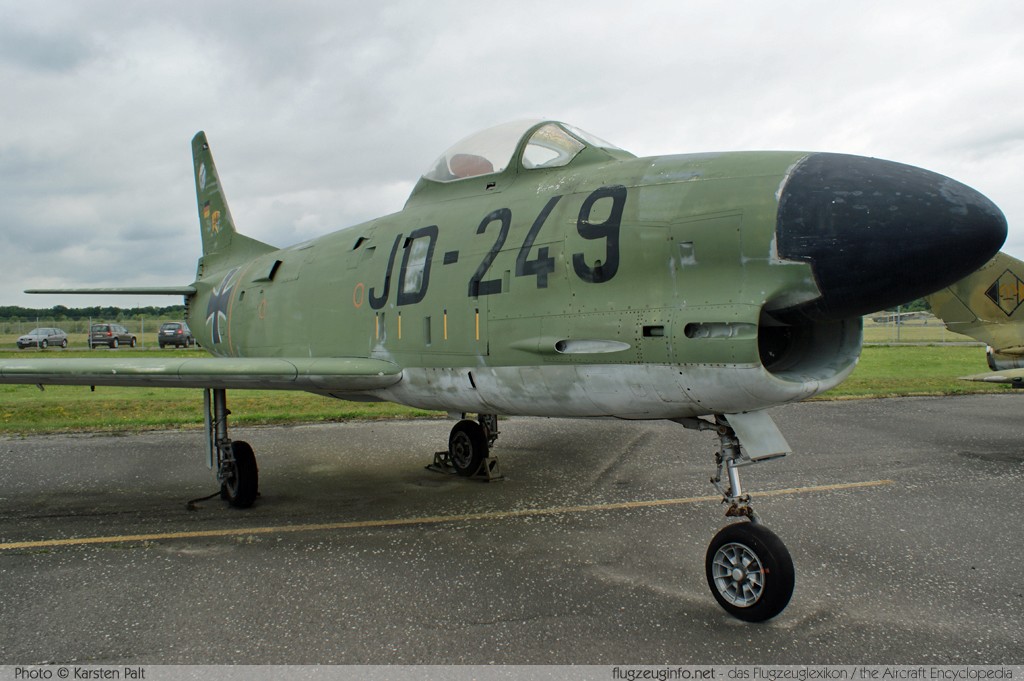 North American / Fiat F-86K Sabre United States Air Force (USAF) 55-4881 221-121 Luftwaffenmuseum Berlin - Gatow 2010-06-12 � Karsten Palt, ID 3495 North American / Fiat F-86K Sabre United States Air Force (USAF) 55-4881 221-121 Luftwaffenmuseum Berlin - Gatow 2010-06-12 � Karsten Palt, ID 3495