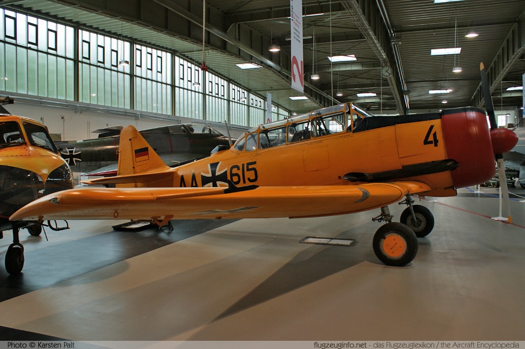 North American / CCF T-6 / Harvard Mk. IV German Air Force / Luftwaffe AA+615 CCF-4-465 Luftwaffenmuseum Berlin - Gatow 2010-06-12 � Karsten Palt, ID 3524 North American / CCF T-6 / Harvard Mk. IV German Air Force / Luftwaffe AA+615 CCF-4-465 Luftwaffenmuseum Berlin - Gatow 2010-06-12 � Karsten Palt, ID 3524