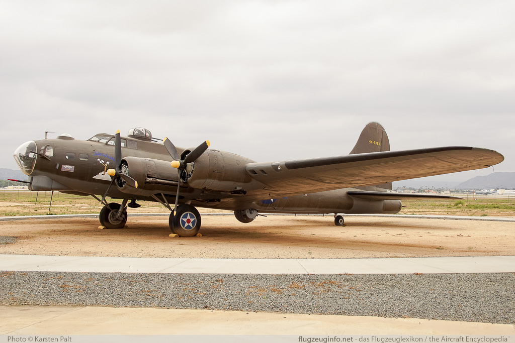 Boeing B-17G Flying Fortress (299P) United States Army Air Forces (USAAF) 44-6393 22616 March Field Air Museum Riverside, CA 2015-06-04 � Karsten Palt, ID 11259
