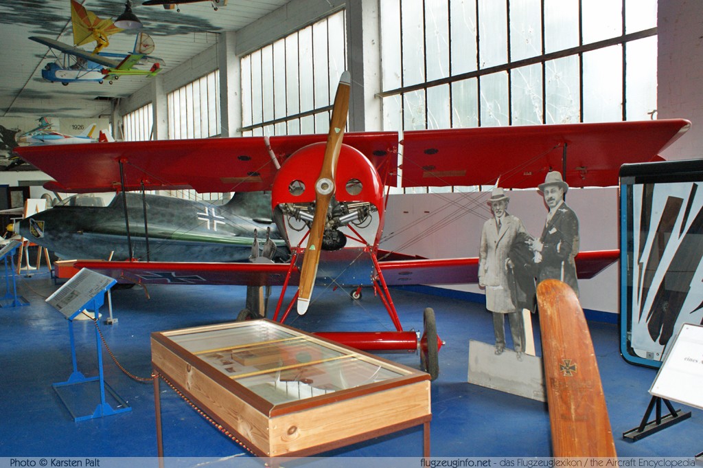 Fokker D.VI Luftstreitkräfte des Deutschen Kaiserreichs Luftfahrt- und Technik-Museumspark Merseburg 2011-10-08 � Karsten Palt, ID 4403 Fokker D.VI Luftstreitkräfte des Deutschen Kaiserreichs Luftfahrt- und Technik-Museumspark Merseburg 2011-10-08 � Karsten Palt, ID 4403