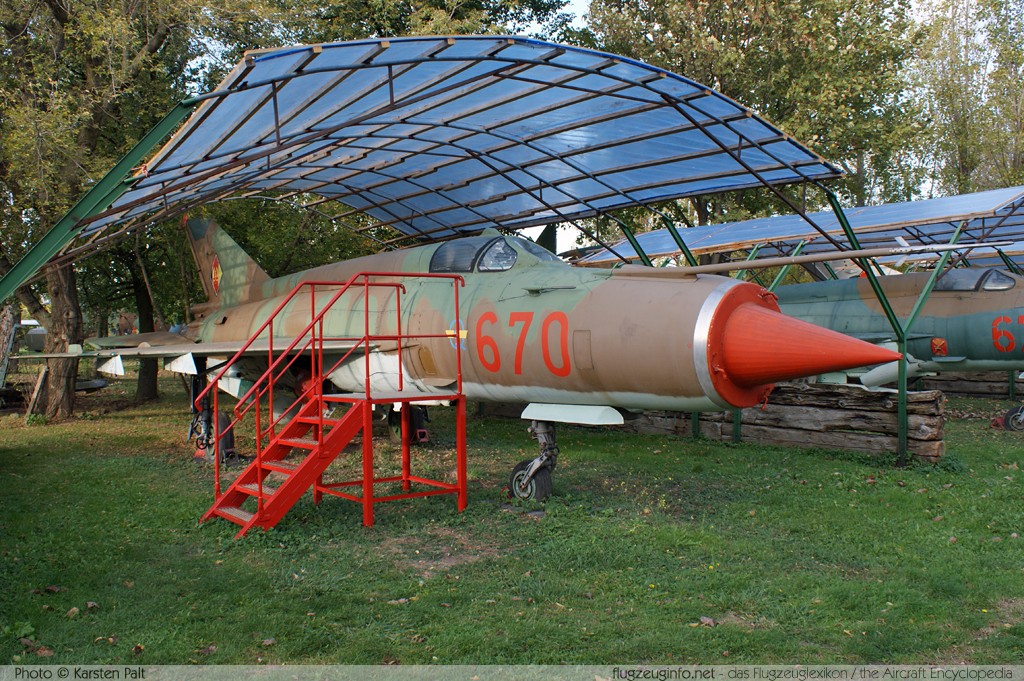 Mikoyan Gurevich MiG-21MF NVA - LSK/LV 670 966206 Luftfahrt- und Technik-Museumspark Merseburg 2011-10-08 � Karsten Palt, ID 4428