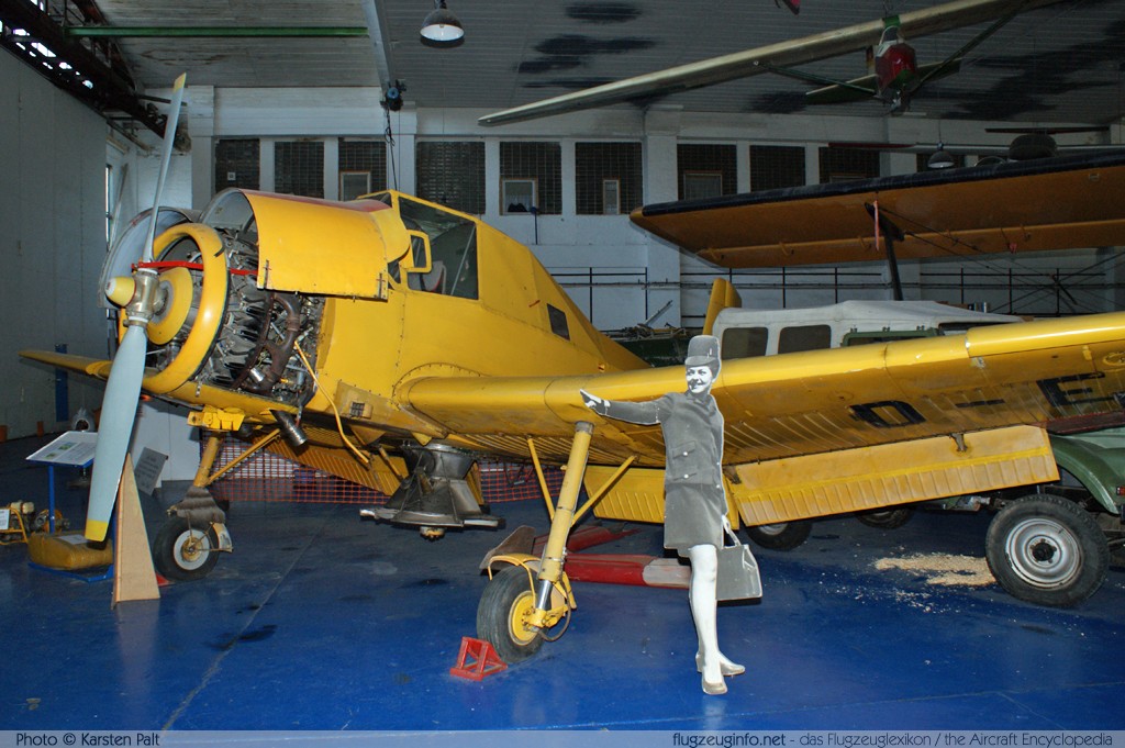 Let Z-37A Cmelak  D-ESRF 16-03 Luftfahrt- und Technik-Museumspark Merseburg 2011-10-08 � Karsten Palt, ID 4437