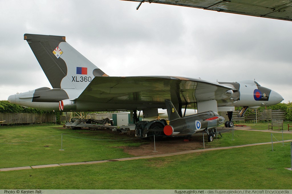 Avro 698 Vulcan B.2 Royal Air Force XL360 SET32 Midland Air Museum Coventry 2013-05-17 � Karsten Palt, ID 6832 Avro 698 Vulcan B.2 Royal Air Force XL360 SET32 Midland Air Museum Coventry 2013-05-17 � Karsten Palt, ID 6832