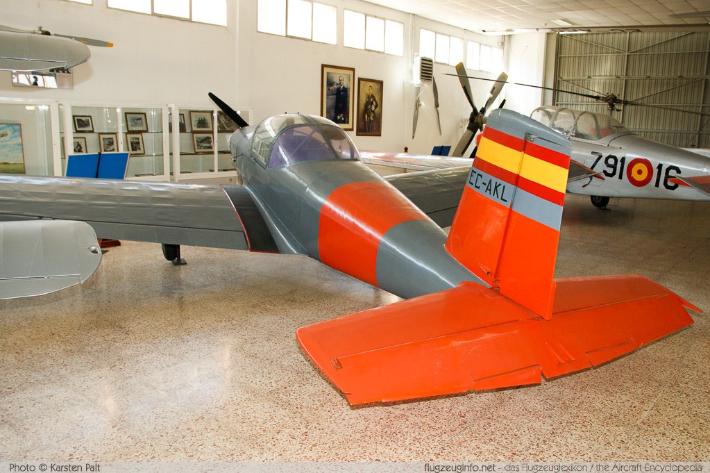 AISA I-11B EC-AKL 006-1-70 Museo del Aire Madrid 2014-10-23 � Karsten Palt, ID 10605 AISA I-11B EC-AKL 006-1-70 Museo del Aire Madrid 2014-10-23 � Karsten Palt, ID 10605