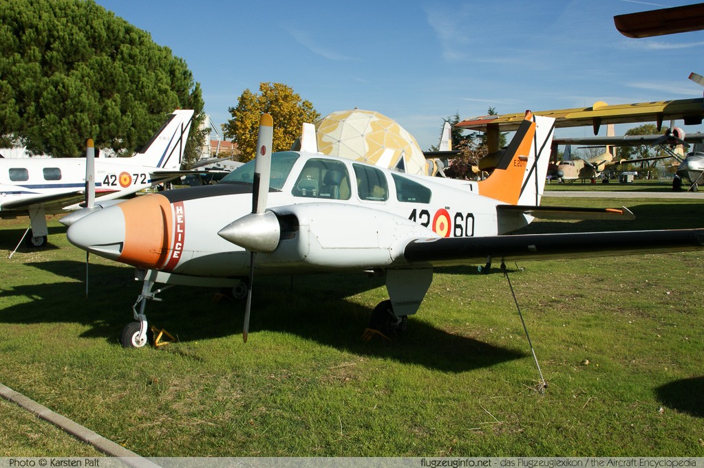 Beech B55 (95-B55) Baron Spanish Air Force E.20-1 TC-1451 Museo del Aire Madrid 2014-10-23 � Karsten Palt, ID 10608