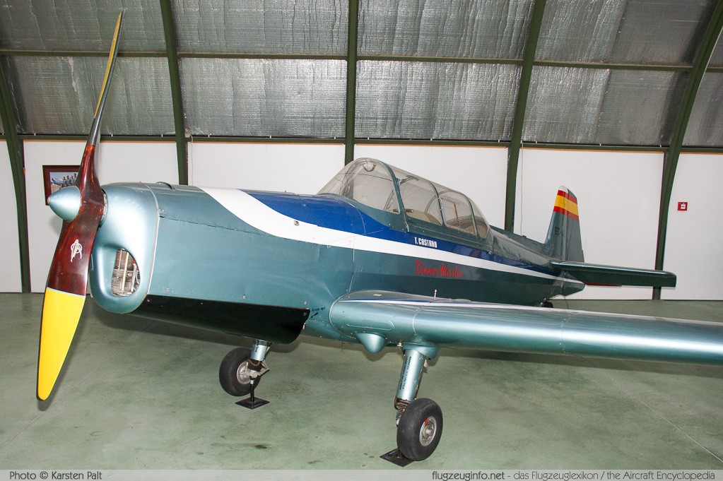 Moravan Zlin Z-326A Trener Master EC-AXL 899 Museo del Aire Madrid 2014-10-23 � Karsten Palt, ID 10747 Moravan Zlin Z-326A Trener Master EC-AXL 899 Museo del Aire Madrid 2014-10-23 � Karsten Palt, ID 10747